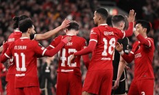 九游娱乐登录入口-利物浦惨败埃弗顿，脆弱防线成球队致命伤的简单介绍