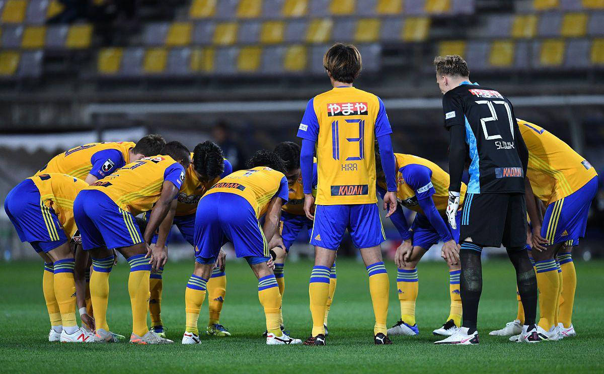 关键比赛中,球队表现出色,获得一场胜利 关键比赛中,球队表现出色,获得一场胜利