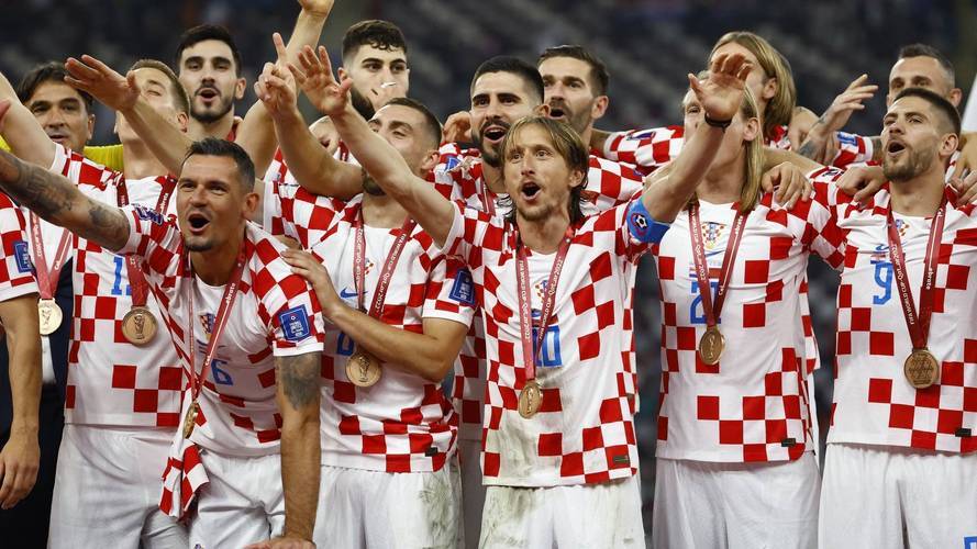 包含西班牙不敌克罗地亚,小组头名悬念的词条 包含西班牙不敌克罗地亚,小组头名悬念的词条