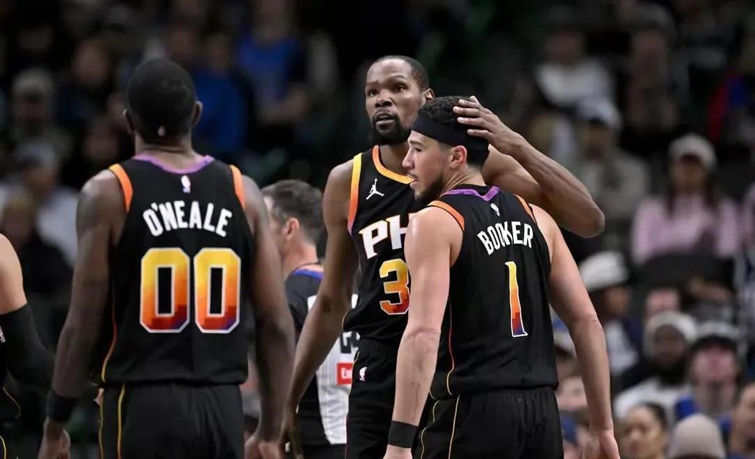 猛龙大胜太阳,前锋组合连环进攻 猛龙大胜太阳,前锋组合连环进攻