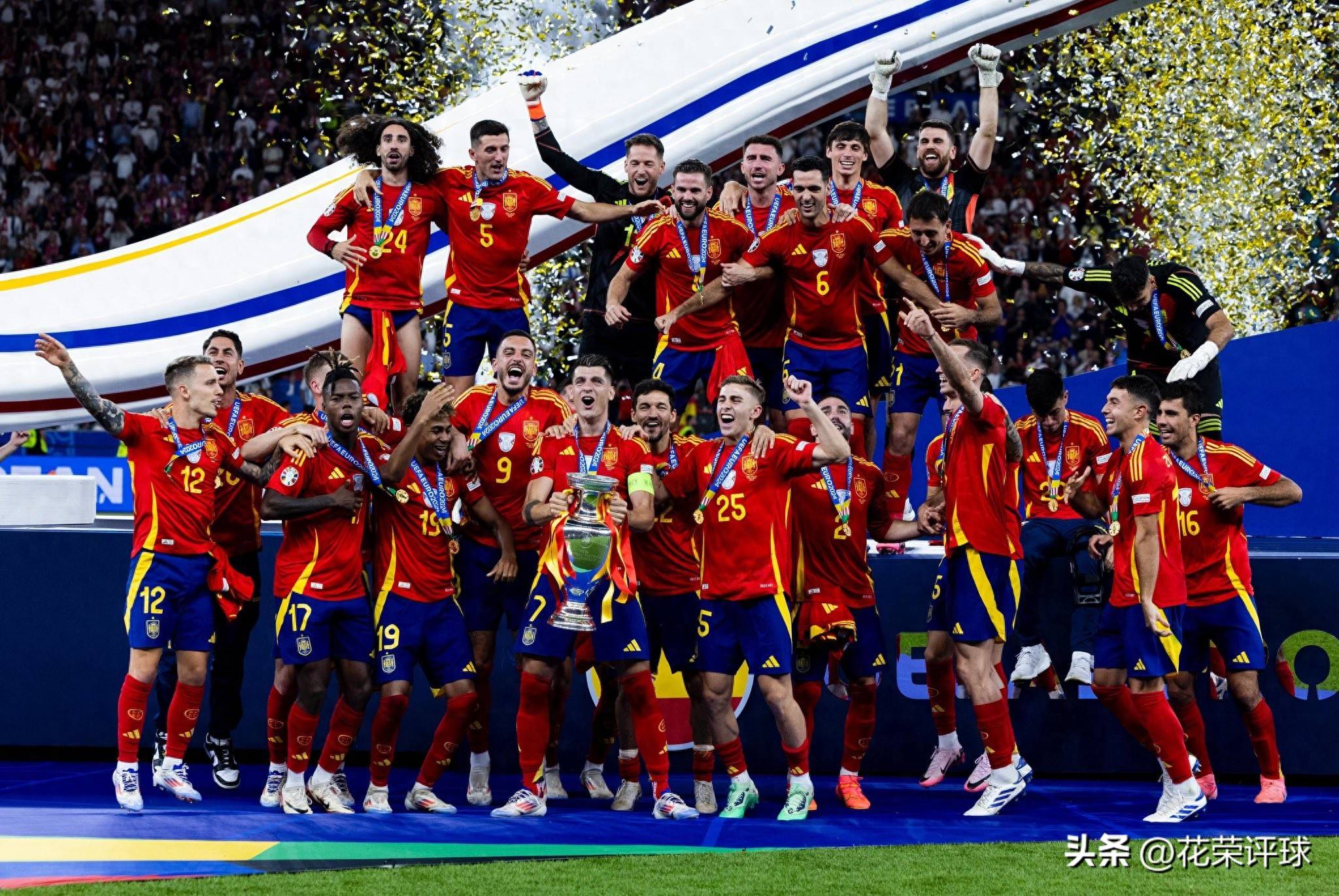 关于欧洲国家间足球比拼激烈展开，球员实力较量不容忽视的信息