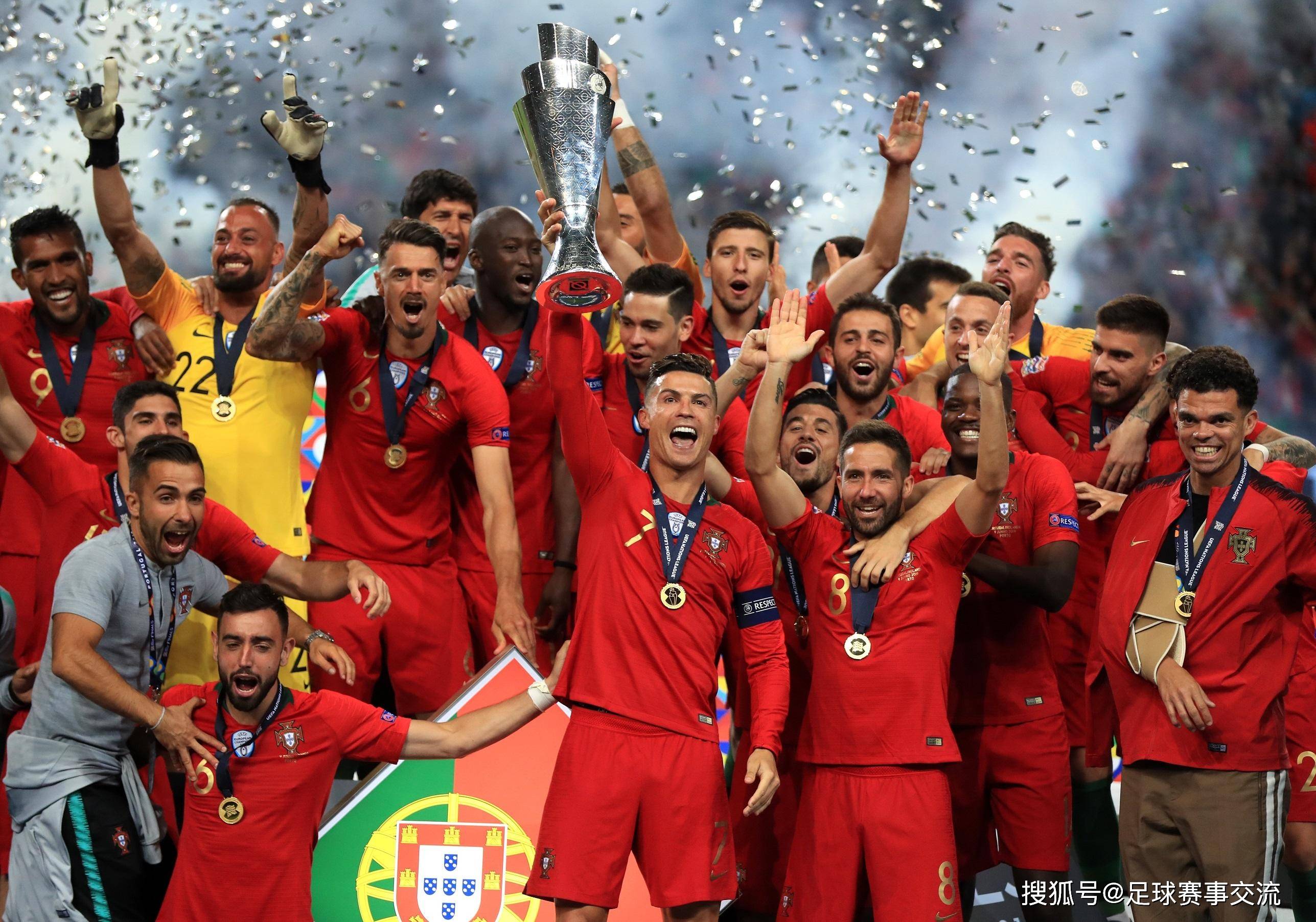 包含葡萄牙队与德国队对决,球迷期待一场精彩的比赛的词条 包含葡萄牙队与德国队对决,球迷期待一场精彩的比赛的词条