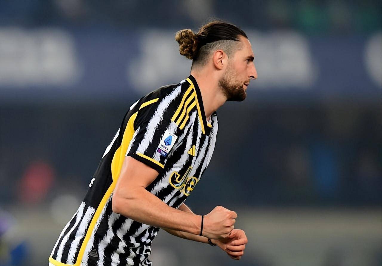 尤文图斯客场逆袭热那亚，继续保持不败纪录