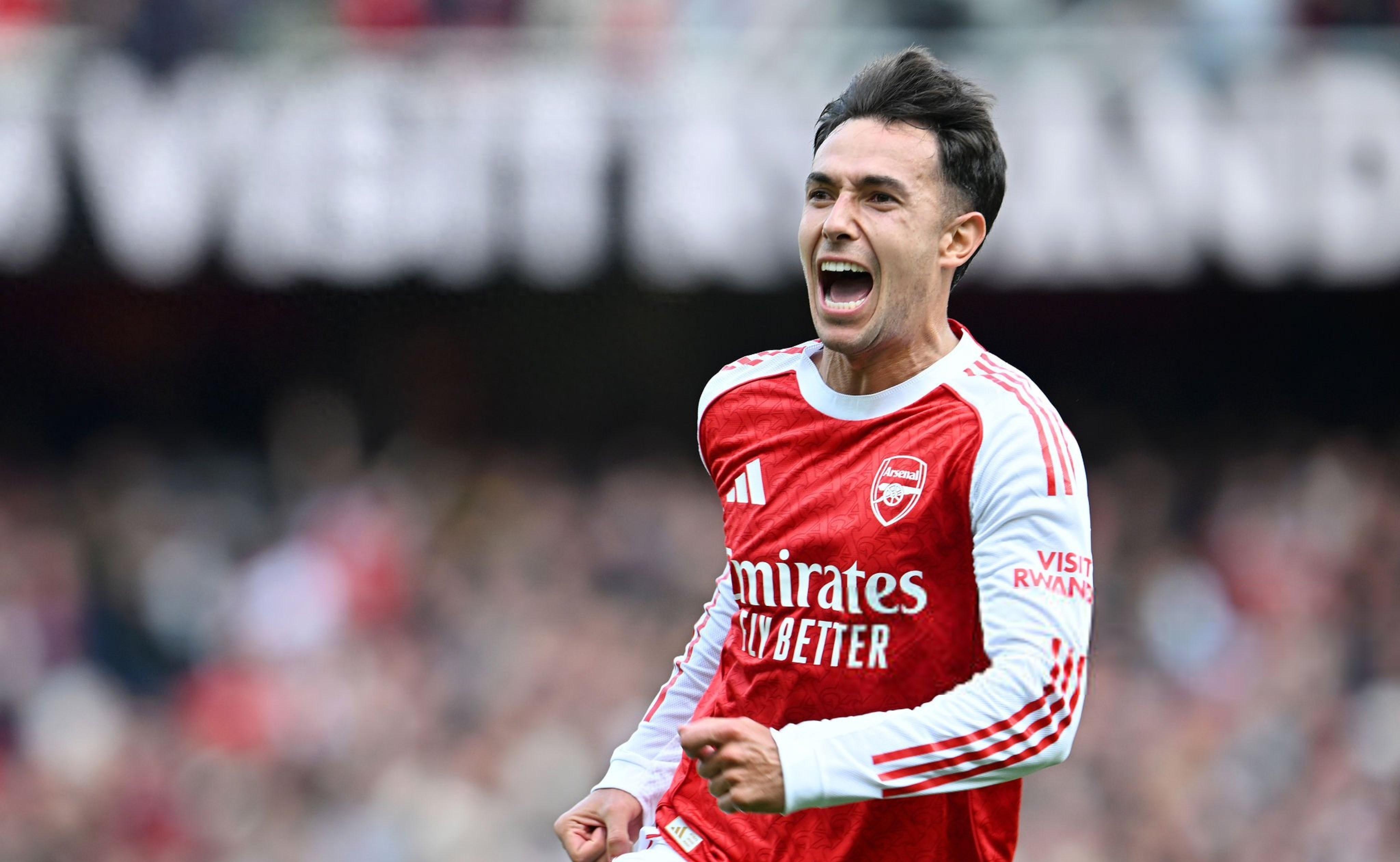 阿森纳中场控制比赛，帮助球队赢得胜利的简单介绍